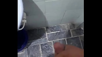 Preview 4 of Slut Ough - Un peque&ntilde_o pajaso