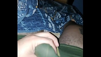 Preview 1 of Feeling Womens Belly Breath - V&iacute_deo de verificaci&oacute_n