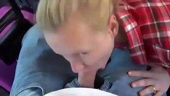 Preview 3 of Akiaki Ngentot Sama Janda - Beauty with huge lips sucks in public