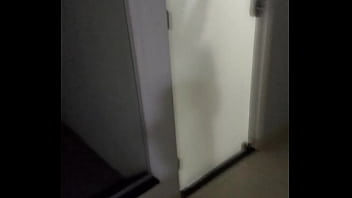 Preview 1 of Xvidco Co - Novinho pego com o pau na m&atilde_o