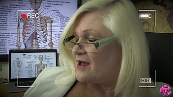 Preview 1 of Lizz Reptile Porn - LACEYSTARR - Dr Lacey Meets Tindra Frost