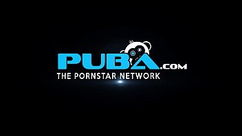 Preview 1 of Sister Fuck Her Brother - Kiki gets caight playing with herself by her horny !