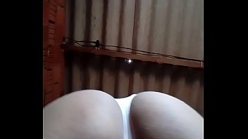 Preview 4 of Veri Extrim - Reboalndo apenas de calcinha