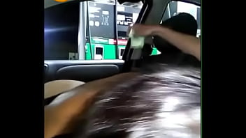 Preview 1 of Lesbian Piss Orgy Amateur - Gasolinera
