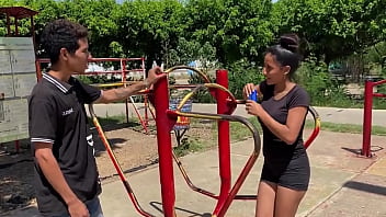 Preview 1 of Adel Movie - AYUDO A UNA DESCONOCIDA INDIA TETONA EN EL PARQUE Y TERMINA MONTANDO MI VERGA HASTA DESTROZARLA