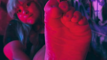 Preview 4 of Sis M Xxx - High Heels Goddess Showing Off Her Perfect Feet