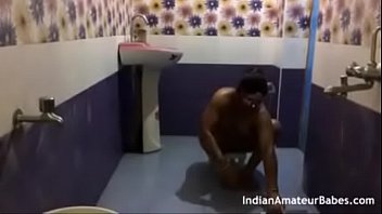 Preview 1 of America 720p - Sexy amateur indian babe showering