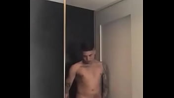 Preview 1 of Hard Tits Lesbian - MC BRISOLA PAU GRANDE BALANCANDO E RODANDO