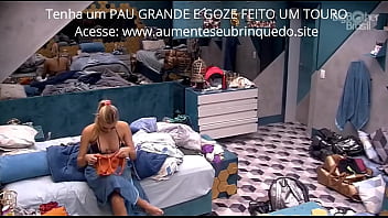 Preview 3 of Aline Sex Sex - BBB 2019 - Isa trocando de roupa no quarto