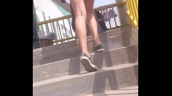 Preview 3 of Tahini Mms2full Hd Videos - Jovencita en vestido rojo sube escaleras