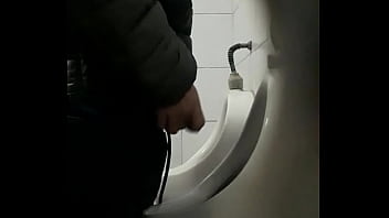 Preview 4 of Mier Khalefa - ba&ntilde_o gay