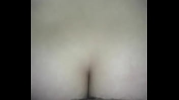 Preview 1 of Russian Telefon - Ella se refriega con la pollita del cornudo.