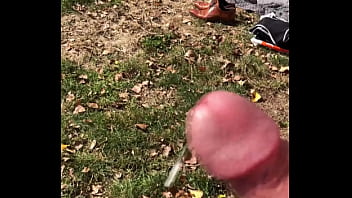 Preview 3 of Sexy Huge Boobs Foreplay - Buiten in openbaar masturberen met publiek