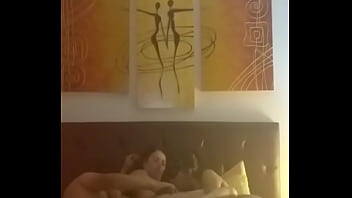 Preview 2 of Zaika Sex On The Beach - Un trio inesperado