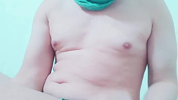 Preview 1 of Arabic Raks - احلى سالب عراقي يشلح ملابسه ويعرض طيزه طيز كبيرة ومثيرة sweetest bottom takes of his clothes and showing his big white ass