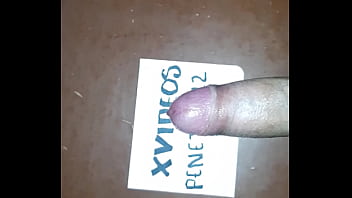 Preview 3 of School Girls Pissing - V&iacute_deo de verificaci&oacute_n