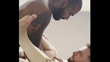 Preview 4 of Xxx Grand Mother Nepu - Comendo o gringo at&eacute_ leitar