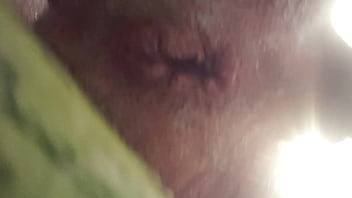 Preview 4 of Heeljob Bootjob - Dupla penetra&ccedil_&atilde_o com legumes
