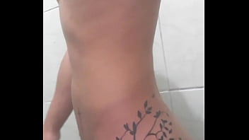 Preview 1 of Dig Squirting - Boy no banho