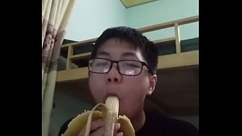 Preview 3 of Desi Repe Film - Thanh Minh ngu tập b&uacute_ cu bị sặc
