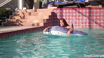 Preview 2 of 3d Ladyboy Has Wet Dream - Pool &amp_ Cunnilingus Time! Vicky Vette &amp_ Teal Conrad&#039_s Cunnilingus Show!