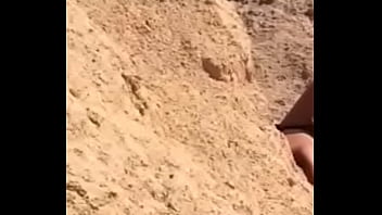 Preview 1 of Anjilina Juli Sexy Videos - بينيك في صحبتو علي البحر