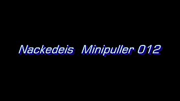 Preview 1 of Sune Leon Ke Balu Falam - Nackedeis kleiner Penis 012