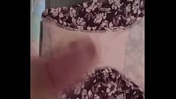 Preview 2 of Mom Emma Butt I Son - corrida en bragas de mi mujer 19 (cum in pants of my wife)