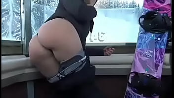 Preview 1 of Jasmin Chuwdury - Snowboarding girlfriend strips in the lift