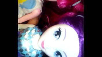 Preview 2 of Cartoons Pron - MLP Eg Dolls,  Rarity Andr&eacute_s pinkie