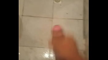 Preview 3 of Pakistan Moti Aunty Sex - Novinho Batendo uma punheta
