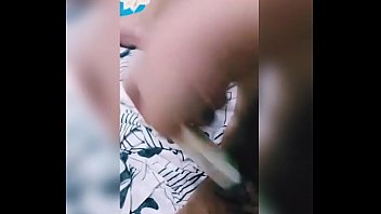 Preview 3 of Naigoriea Xxx - Gemendo gostoso com brinquedinho improvisado