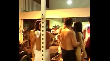 Preview 3 of Sunny Fack Vidoes - Th&aacute_c loạn trong ph&ograve_ng t&acirc_p GYm c&ugrave_ng em g&aacute_i xinh đẹp
