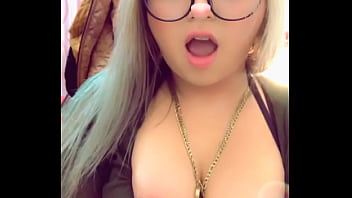 Preview 1 of Trem Voyeur - Belinda Baronne Ch ense&ntilde_ando sus tetas.