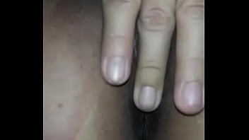 Preview 3 of Amateur Wife Loud Orgasm - Cunhada com dedo no cuzinho