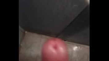 Preview 2 of Ariella Fiera Bathroom - batendo punheta no banho xvideos