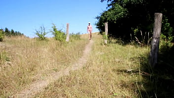 Preview 3 of Iranian Gril Fucking Video - Nackedeis Nacktspaziergang 003
