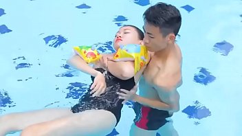 Preview 3 of Amature Reaity - How to Massage in Water by Floating body - hott9.com