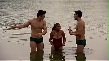 Preview 4 of Lc Big Tits Oil - Paul&atilde_o Cavalo e Denis volume na sunga
