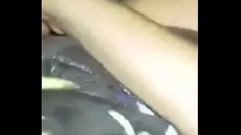 Preview 1 of Busty Invader - Se masturba para mi