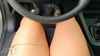 Preview 2 of Posto Xxxx - Revving - High heels and barefeet