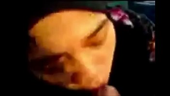 Preview 4 of Lesbian Seting - Sepongan Cewek Jilbab