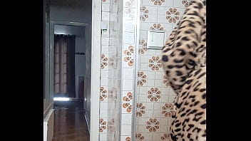 Preview 4 of Aunt Seducing Boy Videos - Deixando buceta,  cuzinho e boca prontos pra receber macho que vem me foder. Quer vir tambem,  estou esperando - Trailer