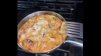 Preview 3 of Frst Time Fuking - Chicken Piccata &amp_ Mashed potatoes Made this at 1am get you a me ?