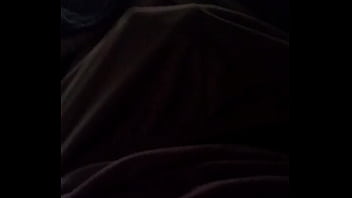 Preview 2 of Gabonaise Baise Porno - Novinho batendo punheta