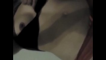 Preview 2 of X And Xx - Una amiguita