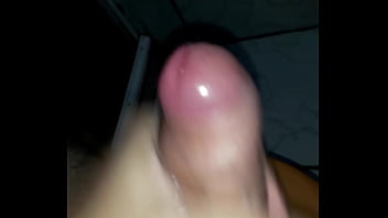 Preview 1 of Girl Deep Thrusting Huge Dod - Uma Punheta de Leve