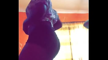 Preview 2 of Download Bokep 3gp - Ebony Teen twerk