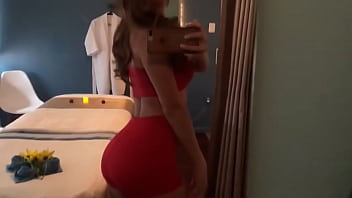 Preview 2 of Hindi Chudai Video Hd - Yanet Garc&iacute_a showing off her Ass