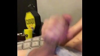 Preview 2 of Feet Cucold - NOVINHO GOZANDO